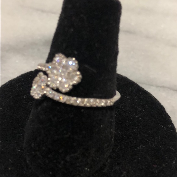Cubic Zirconia Sterling Silver Dainty Flower Wrap Ring,Boutique- sz 7 or 8 - Picture 5 of 8